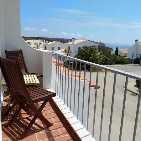 Casa Dos Pinheiros Apartment Arrifana Strand
